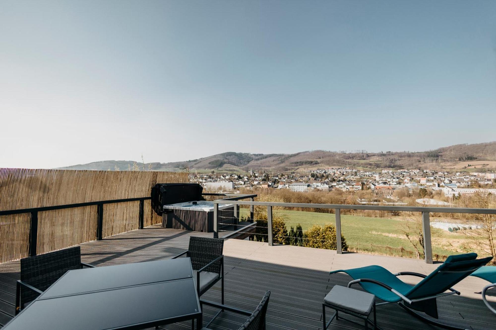 Traumwohnung Mit Sauna, Whirlpool & Wunderschoener Aussicht 플레텐베르크 외부 사진